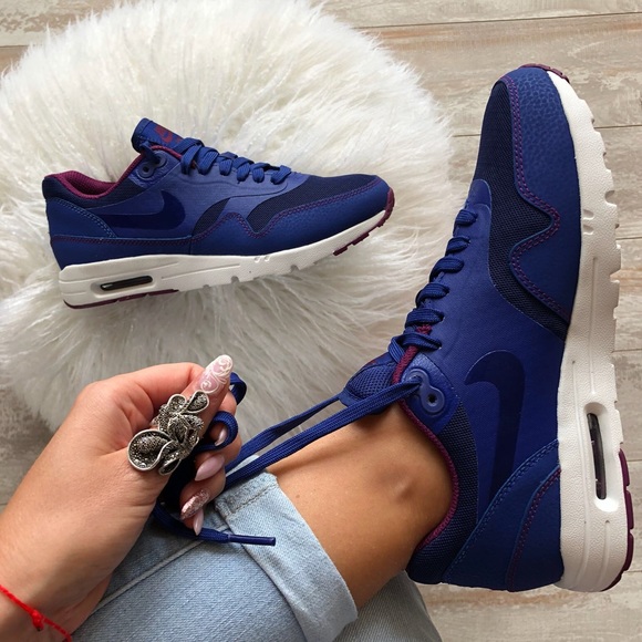 Nike Shoes - NWT曆Nike Air max 1 Ultra